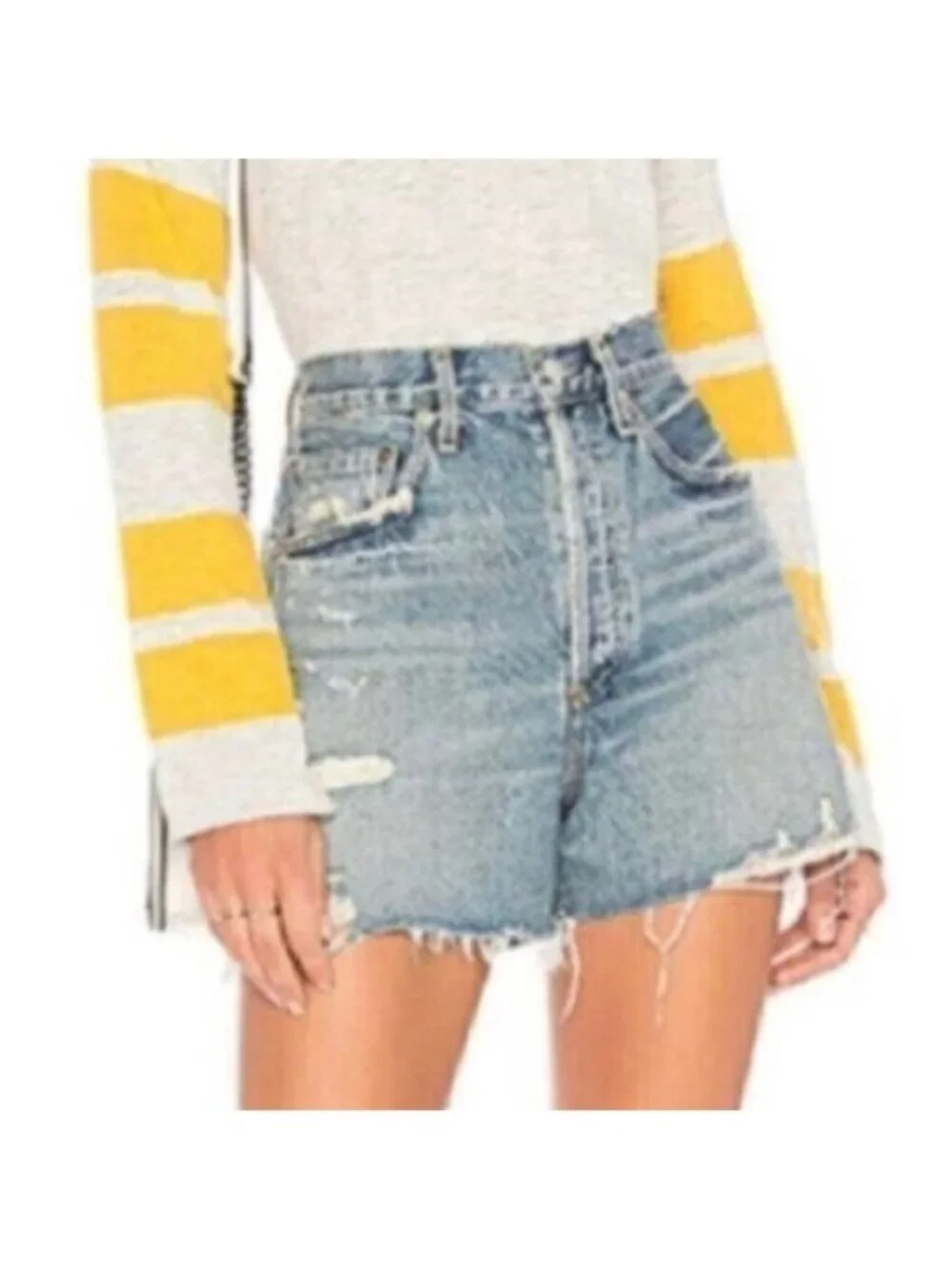 Levi’s 550 Original Raw-Edge Denim Shorts - Picture 9 of 11
